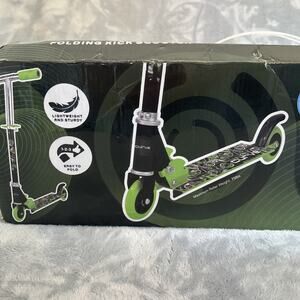 Curve Folding Kick Scooter Ages 5–8 Lightweight Sturdy Green Accents Holds 75lb